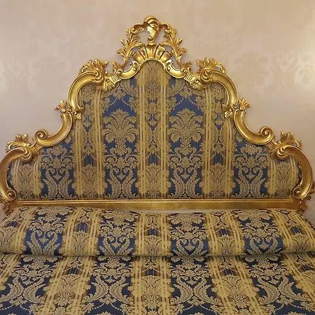 Casa Pisani Canal בית הארחה