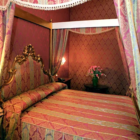 Pensionat Casa Pisani Canal Venedig