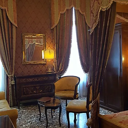 Casa Pisani Canal 3* Venezia