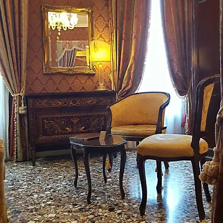 Casa Pisani Canal Affittacamere 3*