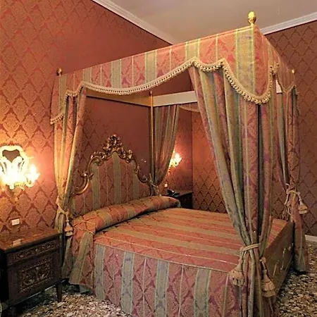 Casa Pisani Canal