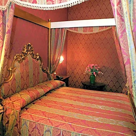 Casa Pisani Canal Penzion 4*