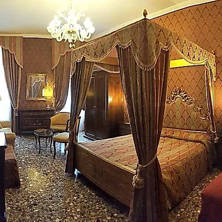 Casa Pisani Canal Penzion