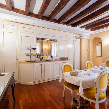 Guest house Casa Pisani Canal Venice