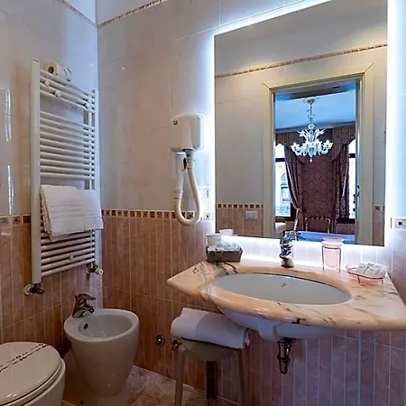 Casa Pisani Canal Velence