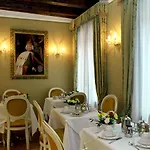 Casa Pisani Canal Penzion 3*