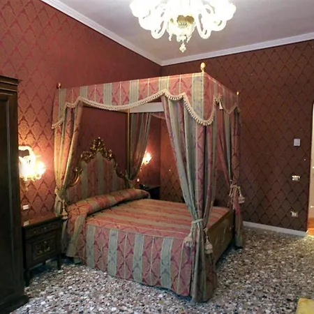 Casa Pisani Canal