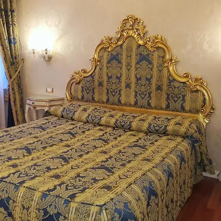 Casa Pisani Canal 3* Benátky