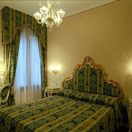 Penzion Casa Pisani Canal Benátky