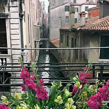 Gasthuis Casa Pisani Canal Venetië